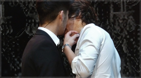 kiss